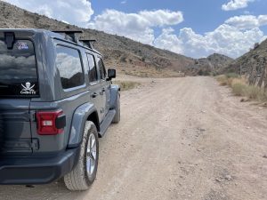COOLTOYS® Jeep JLU on the road to Toquerville Falls 
